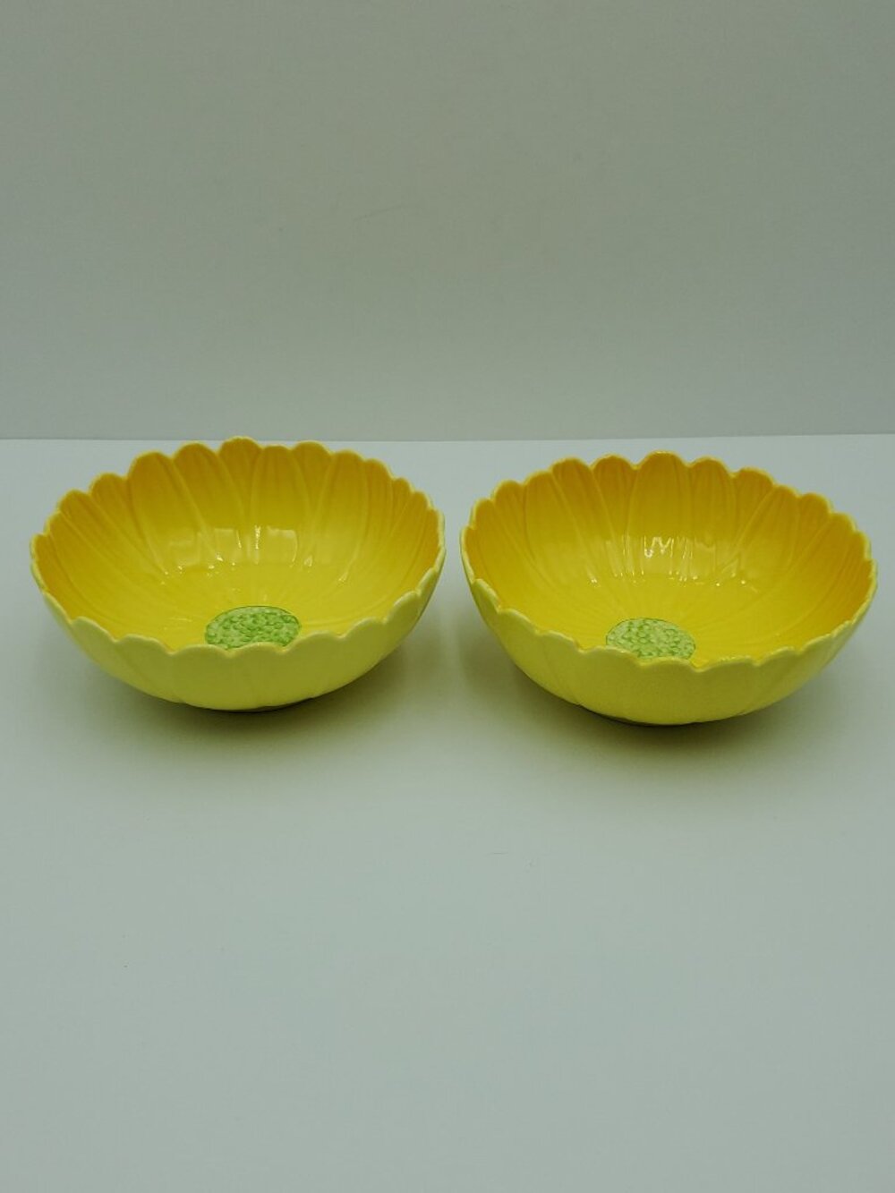 Pier 1 Sunflower Bowls Pier 1 Yellow Flower Shaped Soup Cereal Bowls